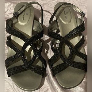 Lovely Black Swarovski Crystal Dressy classy sandals - Size 8